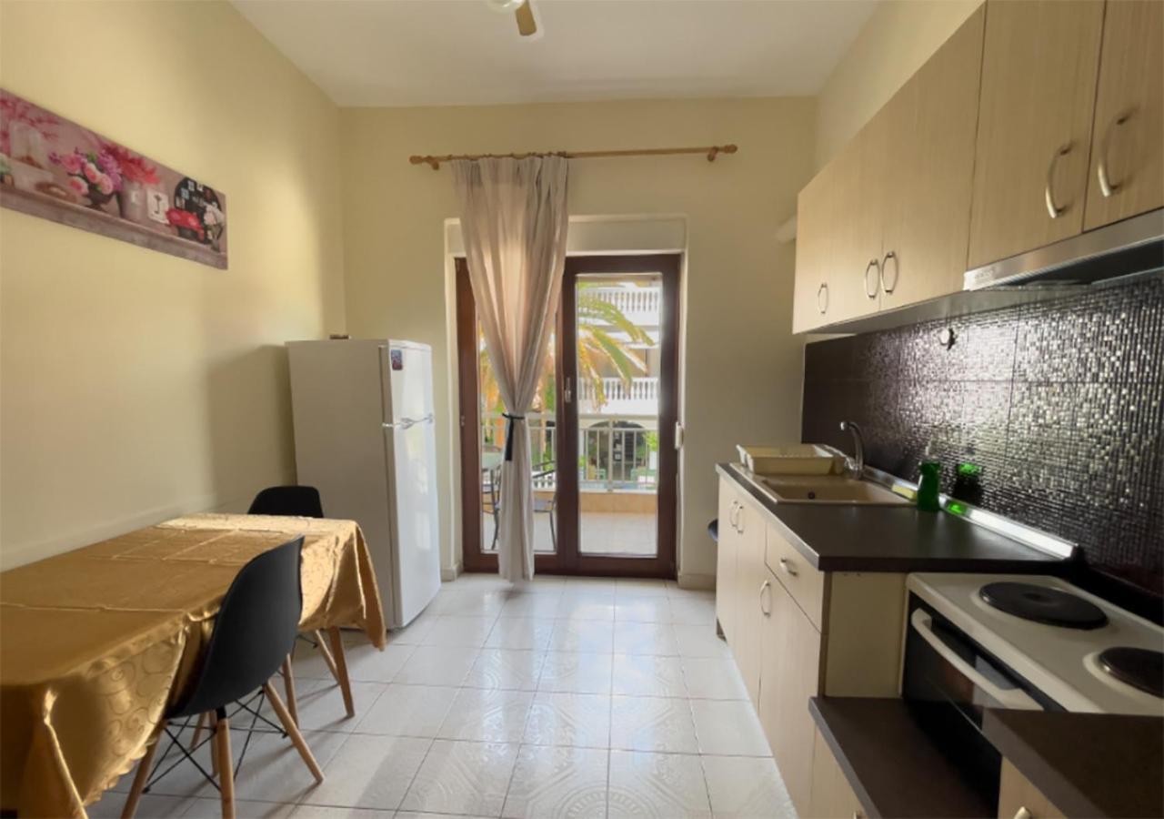 Niki Apartments Paralia Dionysiou Esterno foto