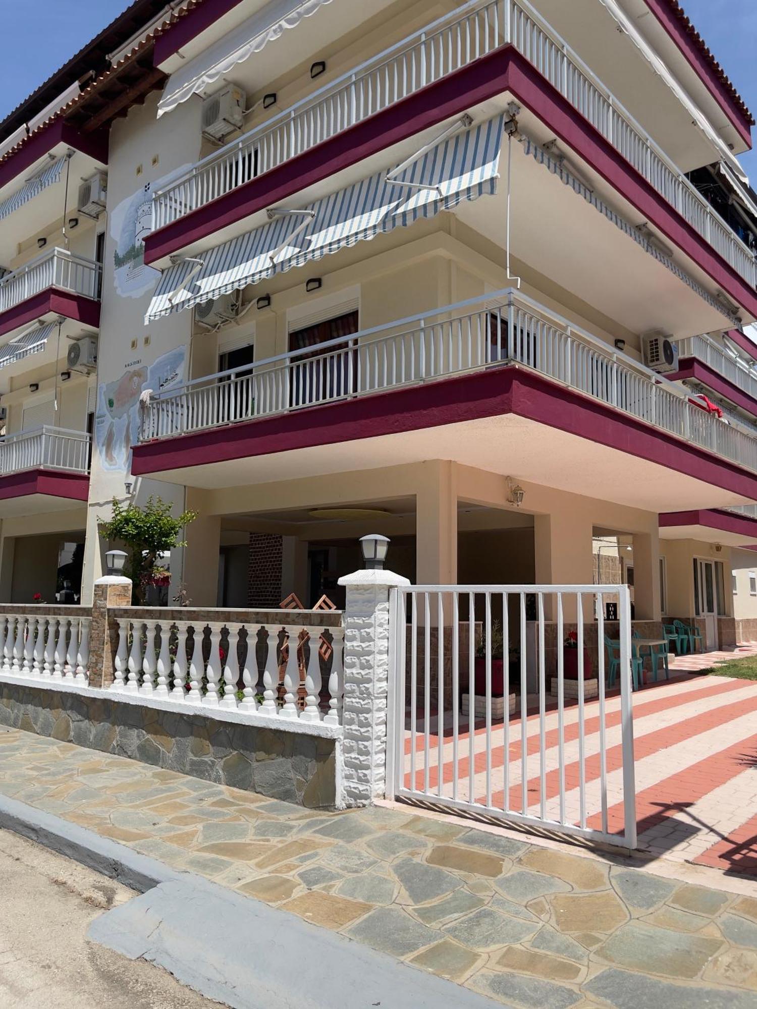 Niki Apartments Paralia Dionysiou Esterno foto